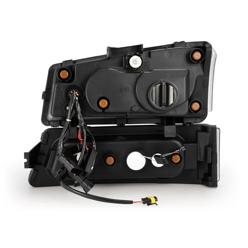 AlphaRex 03-06 Chevy Silverado 1500/2500HD/3500HD/Avalanche Alpha-Black NOVA LED Proj Headlights - Image 4