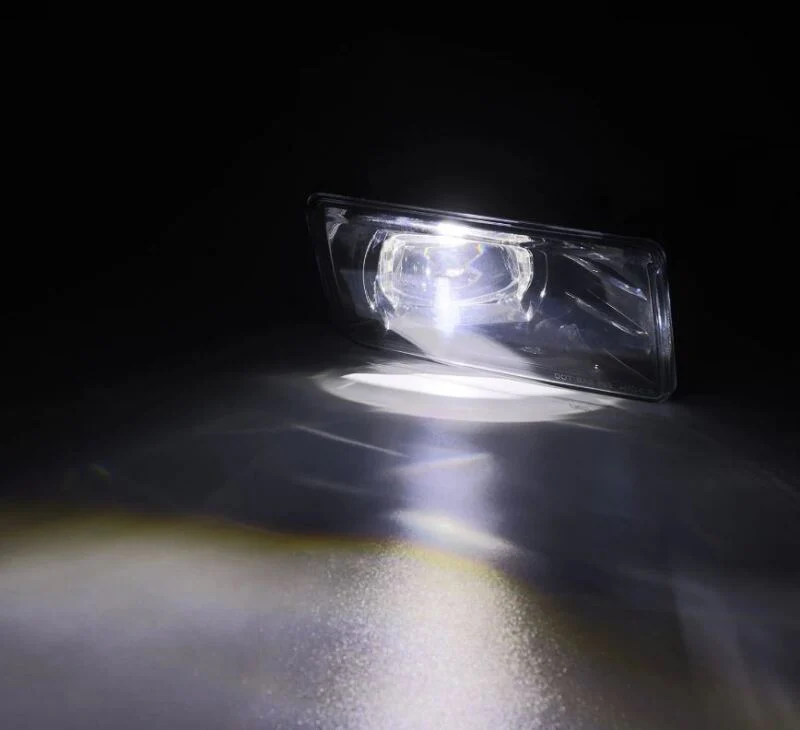 AlphaRex 07-13 Chevrolet Silverado/04-17 Tahoe DoubleTap Dual Color LED Proj Fog Lights - Wt/Ambr - Image 4