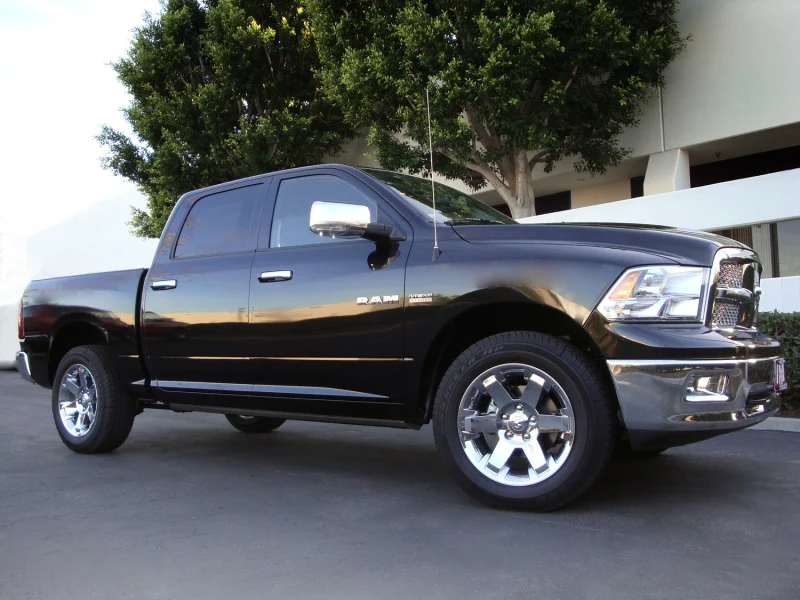 AMP Research 2013-2015 Dodge Ram 1500/2500/3500 All Cabs PowerStep Plug N Play - Black - Image 10