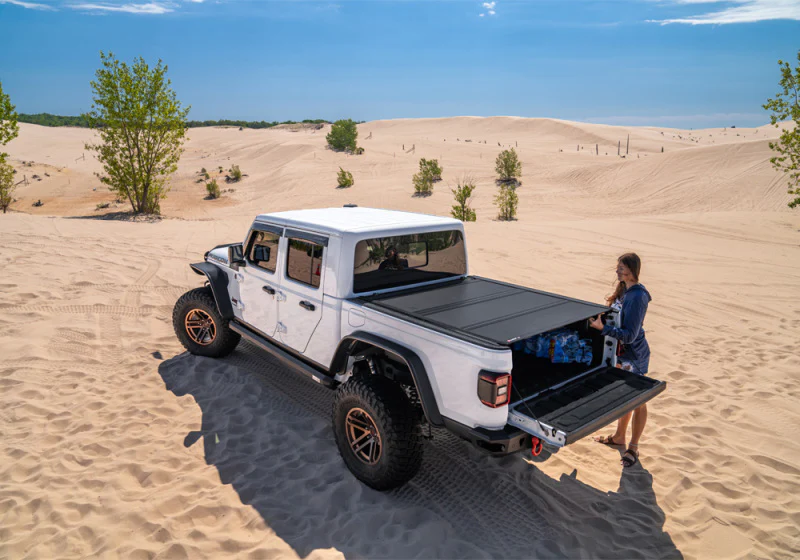 BAK 2020 Jeep Gladiator 5ft Bed BAKFlip MX4 - Image 30