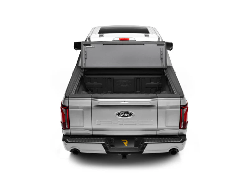 BAK 21-22 Ford F-150 (Incl. 2022 Lightning) BAKFlip G2 5.7ft Bed Cover - Image 12