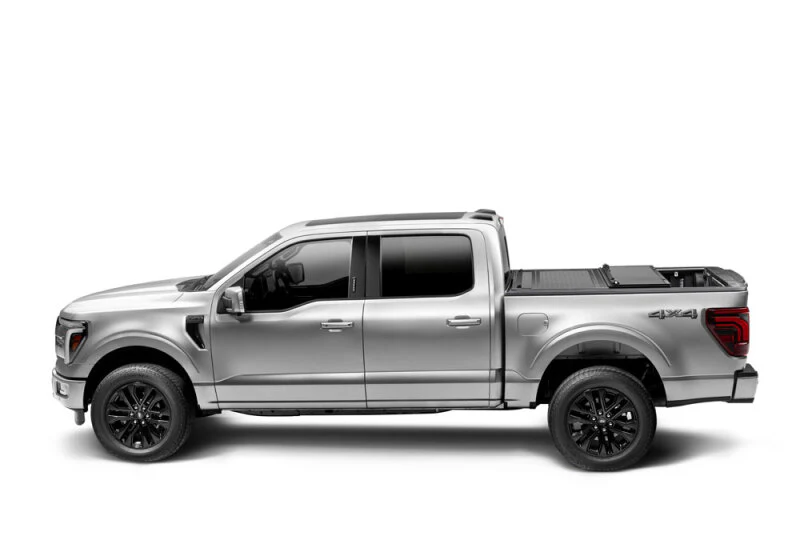 BAK 21-22 Ford F-150 (Incl. 2022 Lightning) BAKFlip G2 5.7ft Bed Cover - Image 2