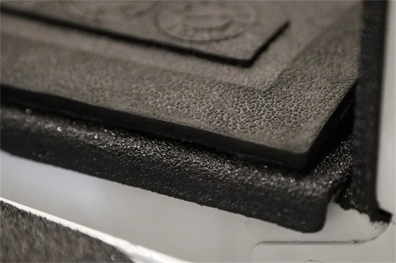 Dee Zee 07-18 Chevrolet Silverado Heavyweight Bed Mat - Custom Fit 6 1/2Ft Bed (X Pattern) - Image 4