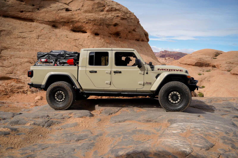 DV8 Offorad Universal Overland Bed Rack For Full-Size Trucks - Image 13