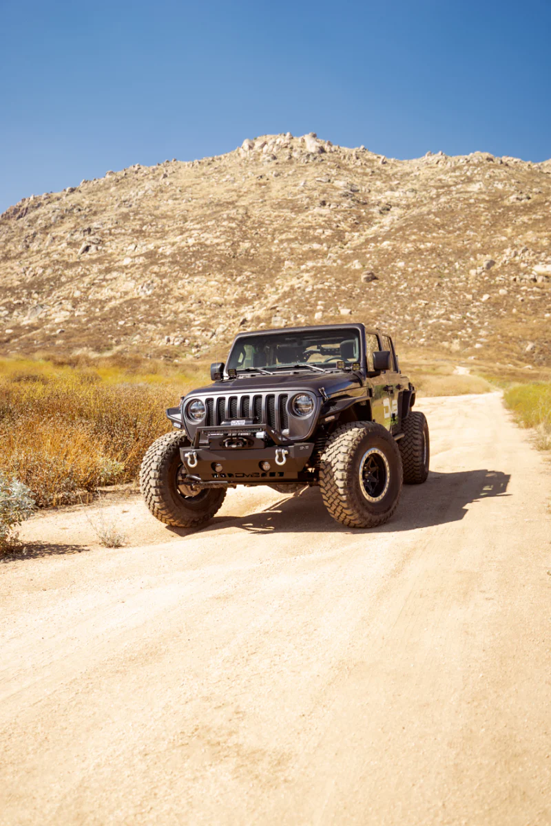DV8 Offroad 07-23 Jeep Wrangler/Gladiator JT/JK/JL FS-25 Stubby Front Bumper w/Plated Bull Bar - Image 17