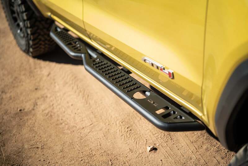 DV8 Offroad 23-24 Chevy Colorado OE Plus Side Steps - Black Steel - Image 8