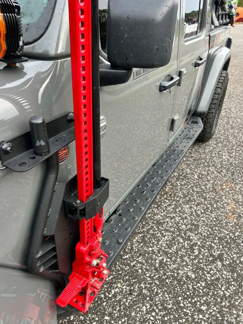 Go Rhino 18-24 Jeep Wrangler JL/JLU/JT Front Fender Jack Mount for Hi-Lift Jack - Tex. Blk - Image 3