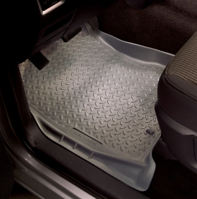 Husky Liners 01-04 Toyota Tacoma Double Cab Classic Style Black Floor Liners - Image 2