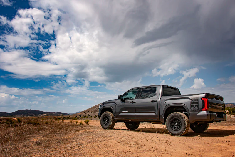 ICON 2022+ Toyota Tundra 2-3.5in Stage 7 Tubular Suspension System - Image 4