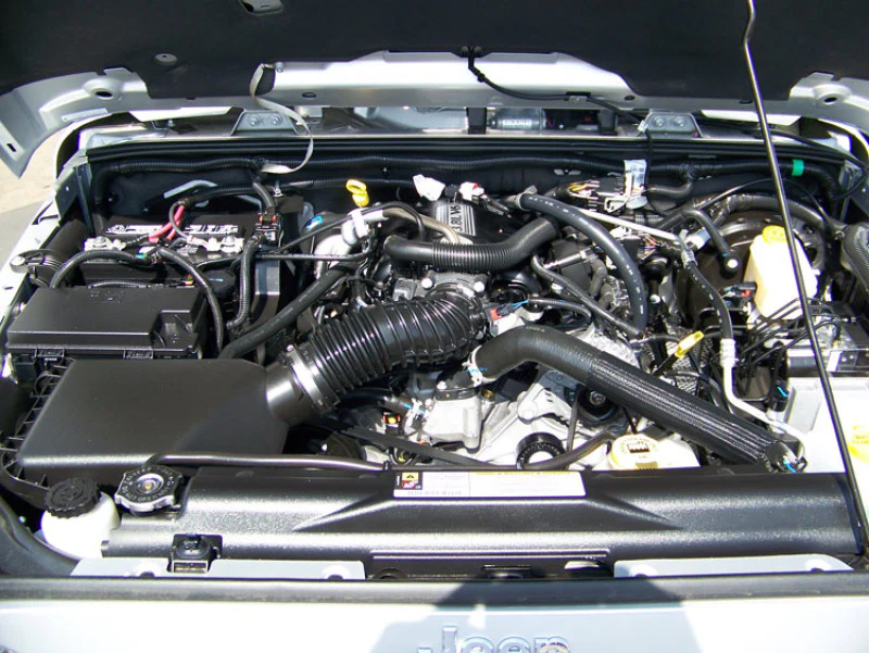 K&N 07-10 Jeep Wrangler 3.8L V6 Drop In Air Filter - Image 4