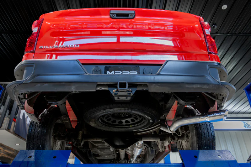 MBRP 19-24 GM 1500 Silverado/Sierra 2.7L Blk-Coated Alum. Steel 3in Cat-Back Single Side 4in Blk Tip - Image 3