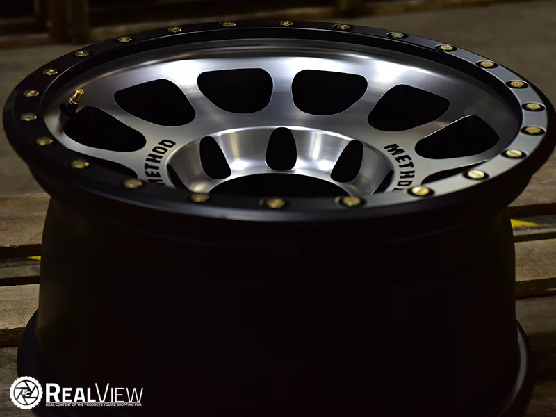Method MR305 NV 17x8.5 0mm Offset 8x6.5 130.81mm CB Matte Black/Gloss Black Wheel - Image 2