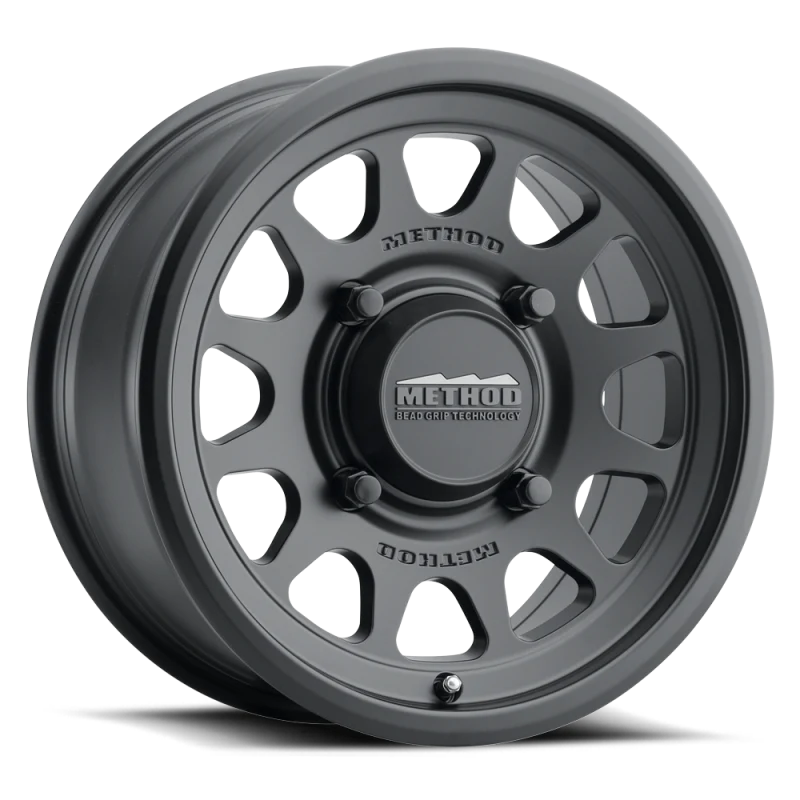 Method MR414 Bead Grip 15x7 / 4+3/13mm Offset / 5x4.5 / 76mm CB Matte Black Wheel
