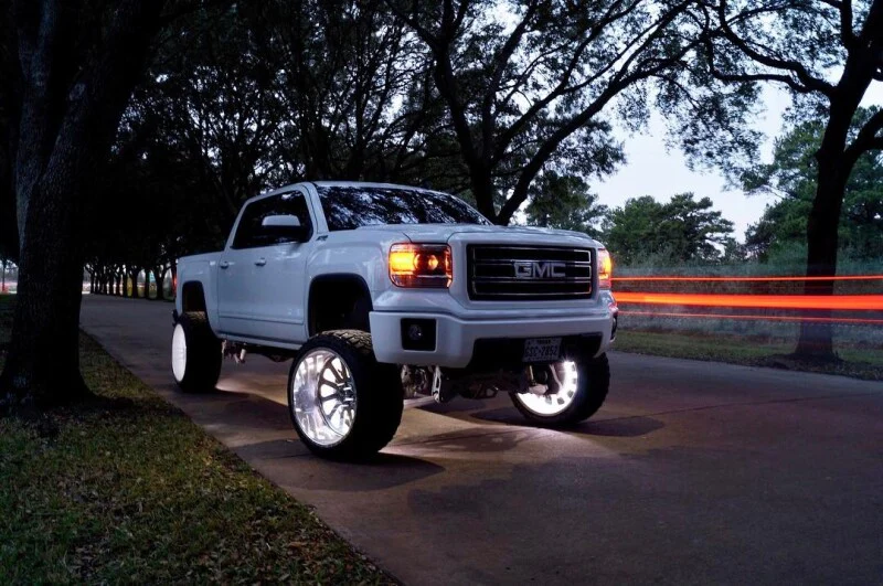 Oracle LED Illuminated Wheel Rings - Double LED - White - Image 37