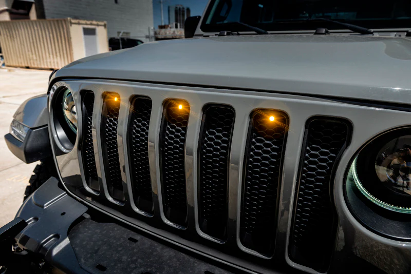 Oracle Pre-Runner Style LED Grille Kit for Jeep Wrangler JL - Amber - Image 3
