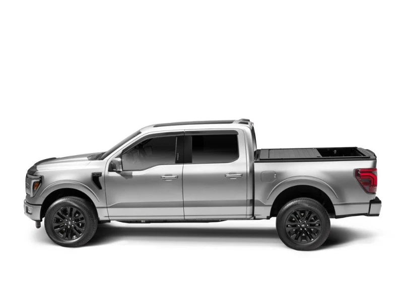 Retrax 21-26 Ford F-150 SuperCrew/SuperCab 5.5ft Bed & F-150 Lightning RetraxPRO EZ-Off FRC-4000 - Image 3