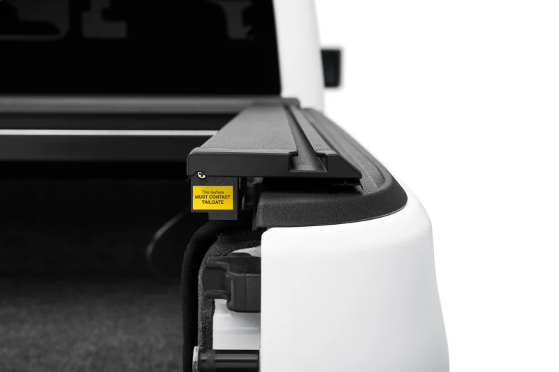 Rugged Ridge 20-22 Jeep Gladiator w/o Trail Rail Sys Armis Tonneau Cover w/Max Track - Tex. Blk - Image 4