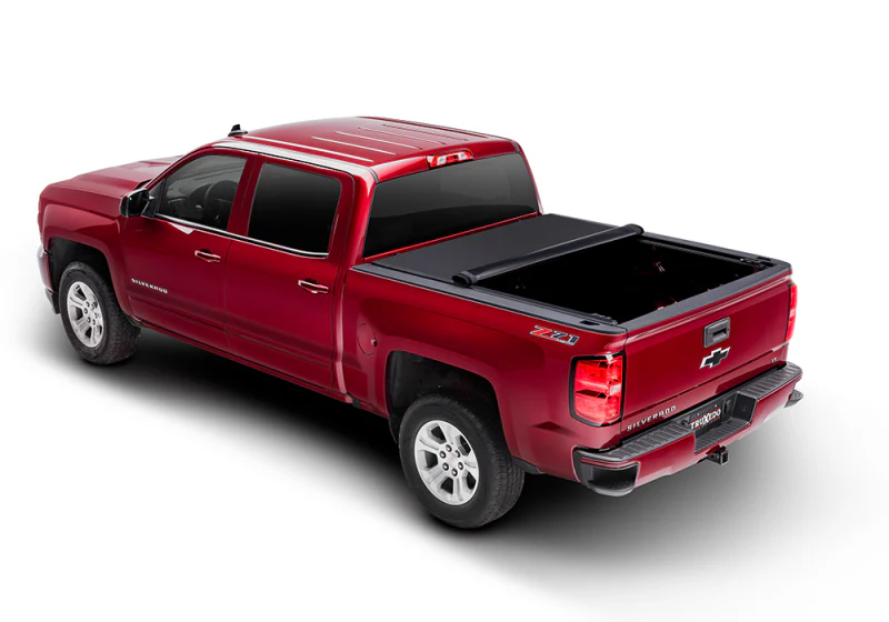 Truxedo 14-18 GMC Sierra & Chevrolet Silverado 1500 5ft 8in Pro X15 Bed Cover - Image 4