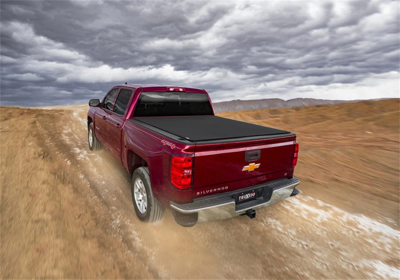 Truxedo 14-18 GMC Sierra & Chevrolet Silverado 1500 5ft 8in Pro X15 Bed Cover - Image 8