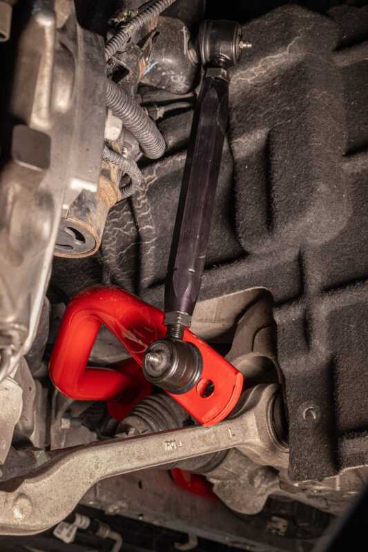 UMI Performance 16-24 Chevrolet Camaro Suspension Stabilizer Bar Link - Red - Image 5