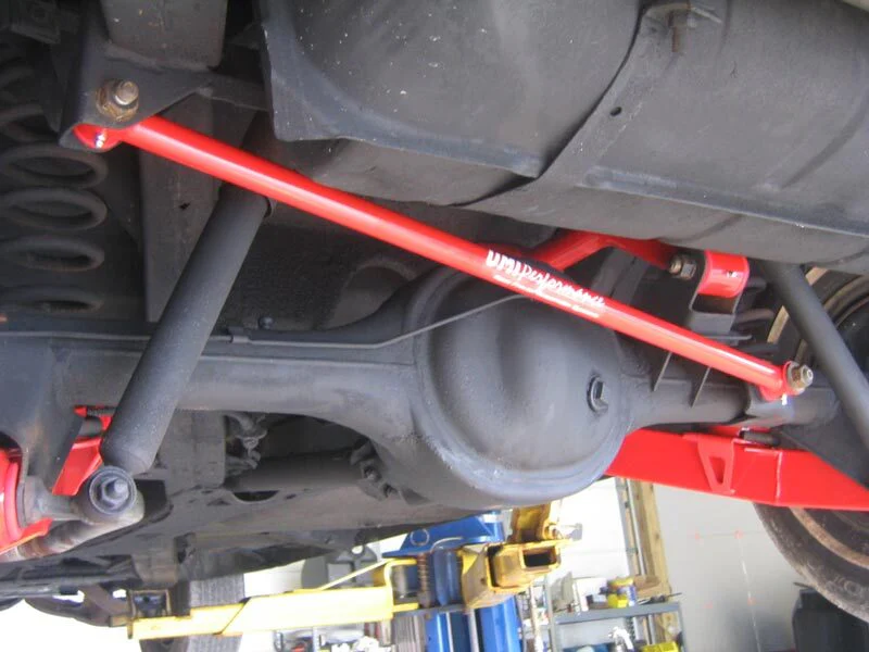 UMI Performance 59-64 GM B-Body Non-Adjustable Panhard Bar - Image 2